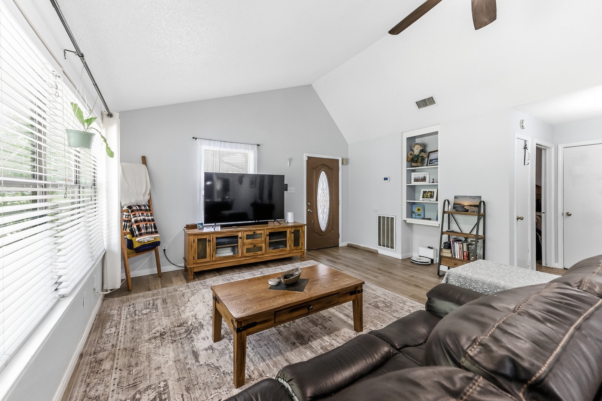 2217 Shannon Drive Property Photo 6