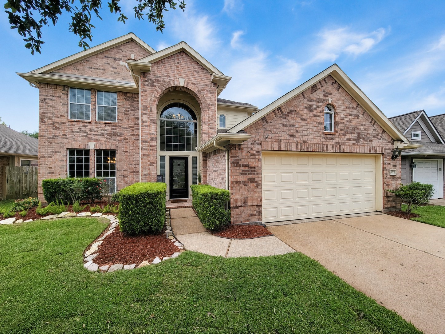 4027 Chestnut Bend Drive Property Photo 1