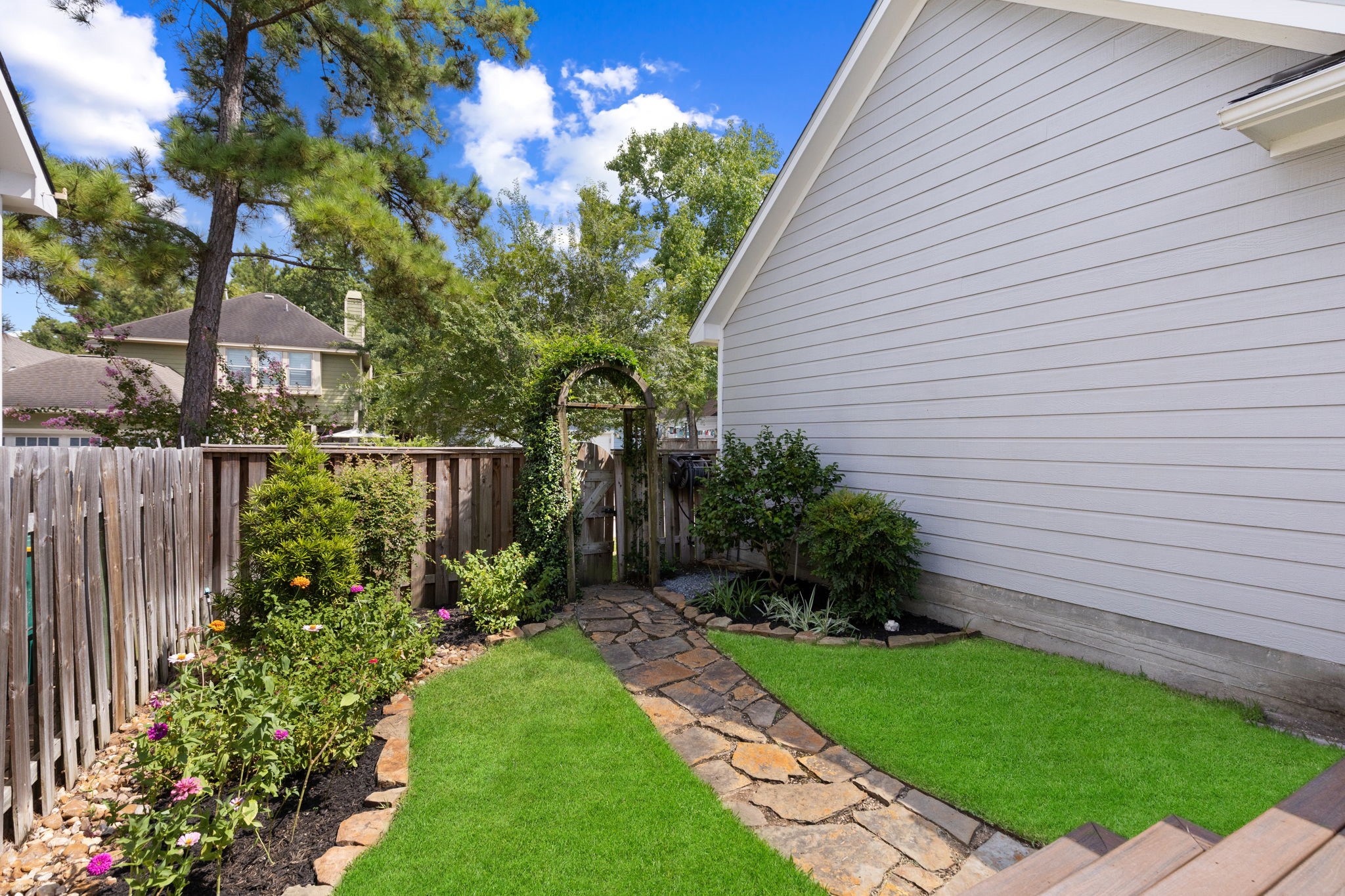 18 Courtland Green Street Property Photo 40