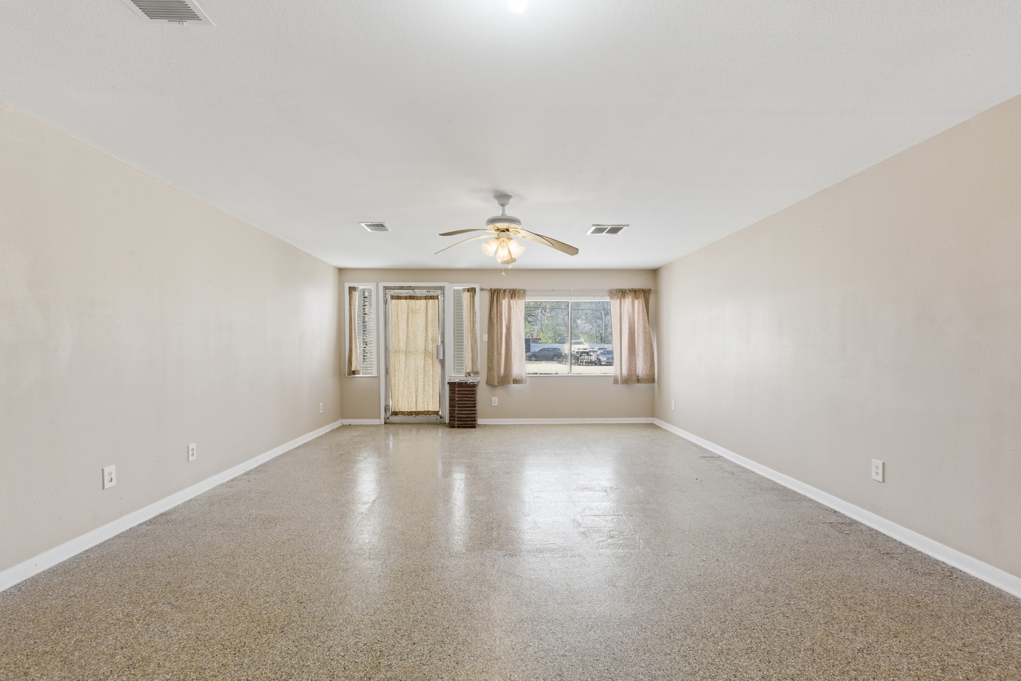 313 Grand Avenue Property Photo 9