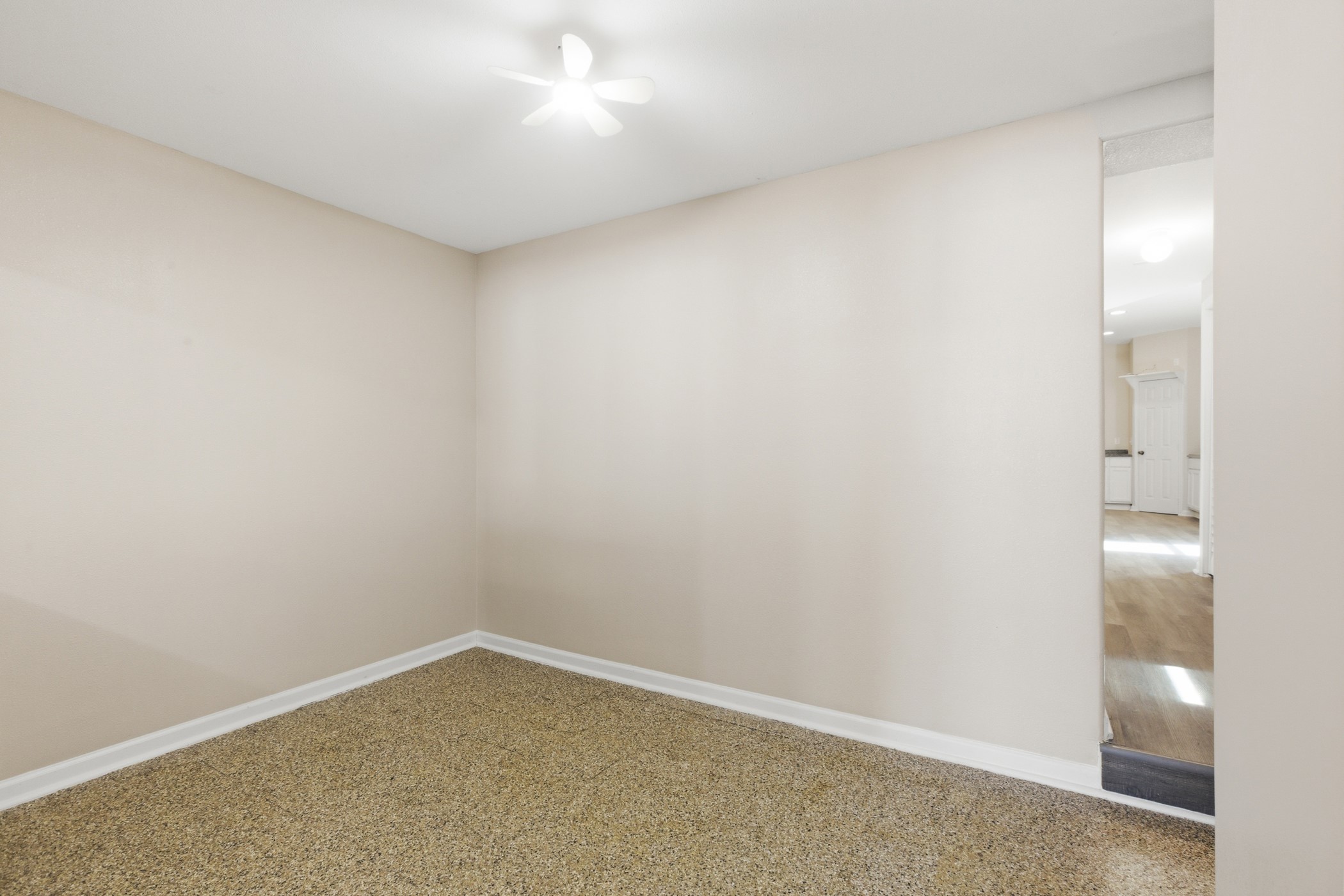 313 Grand Avenue Property Photo 11