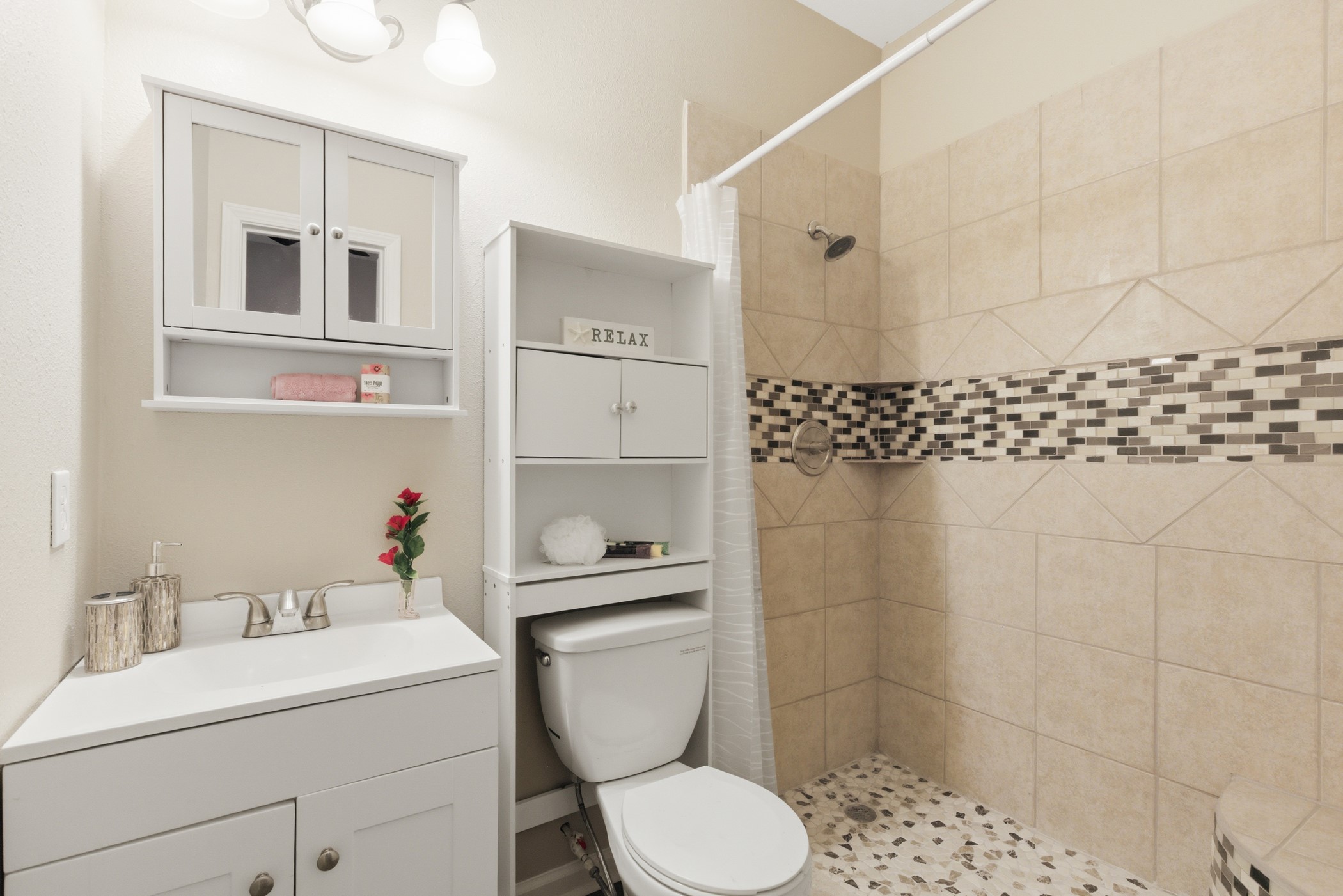 313 Grand Avenue Property Photo 15