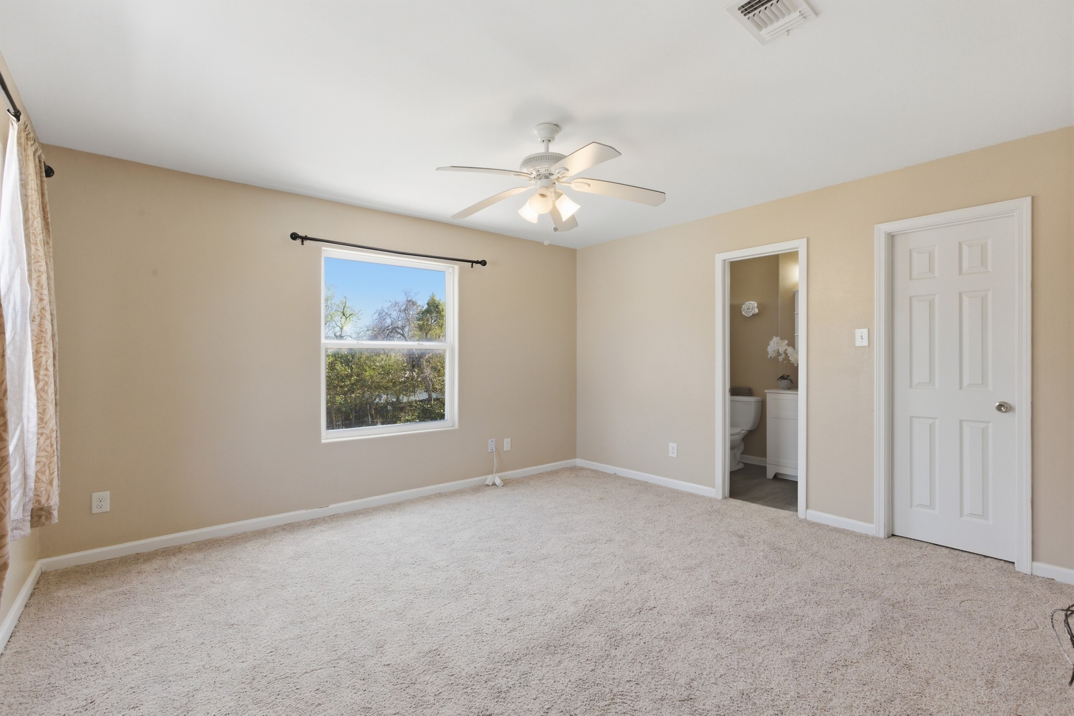 313 Grand Avenue Property Photo 42
