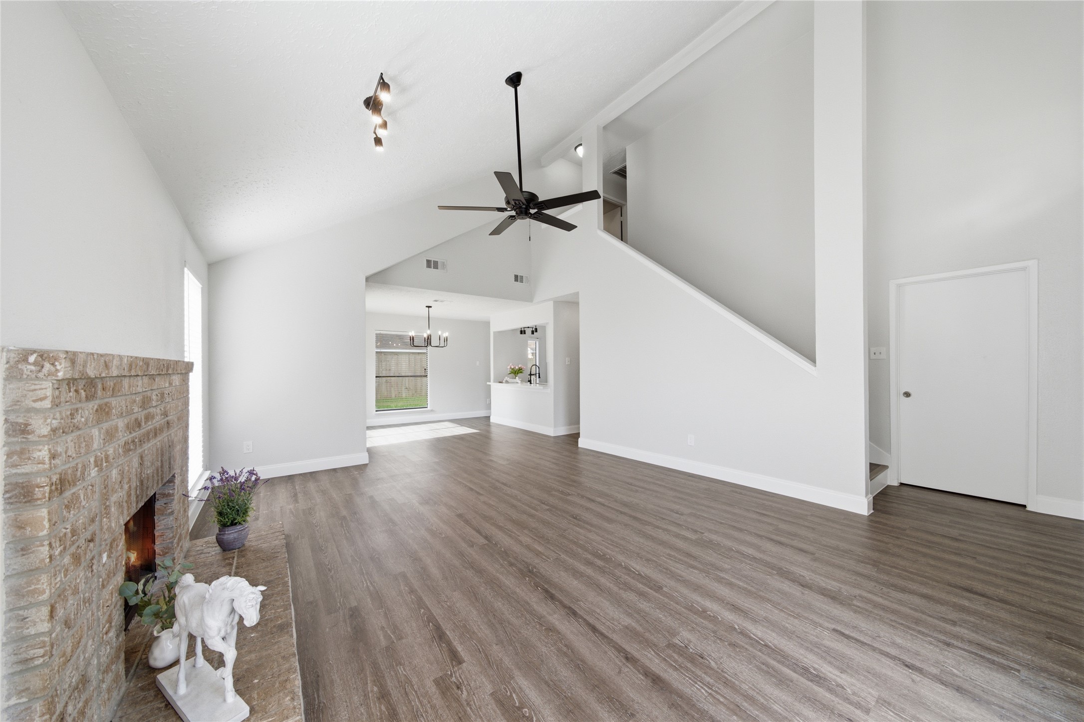 13307 Cape Province Drive Property Photo 4