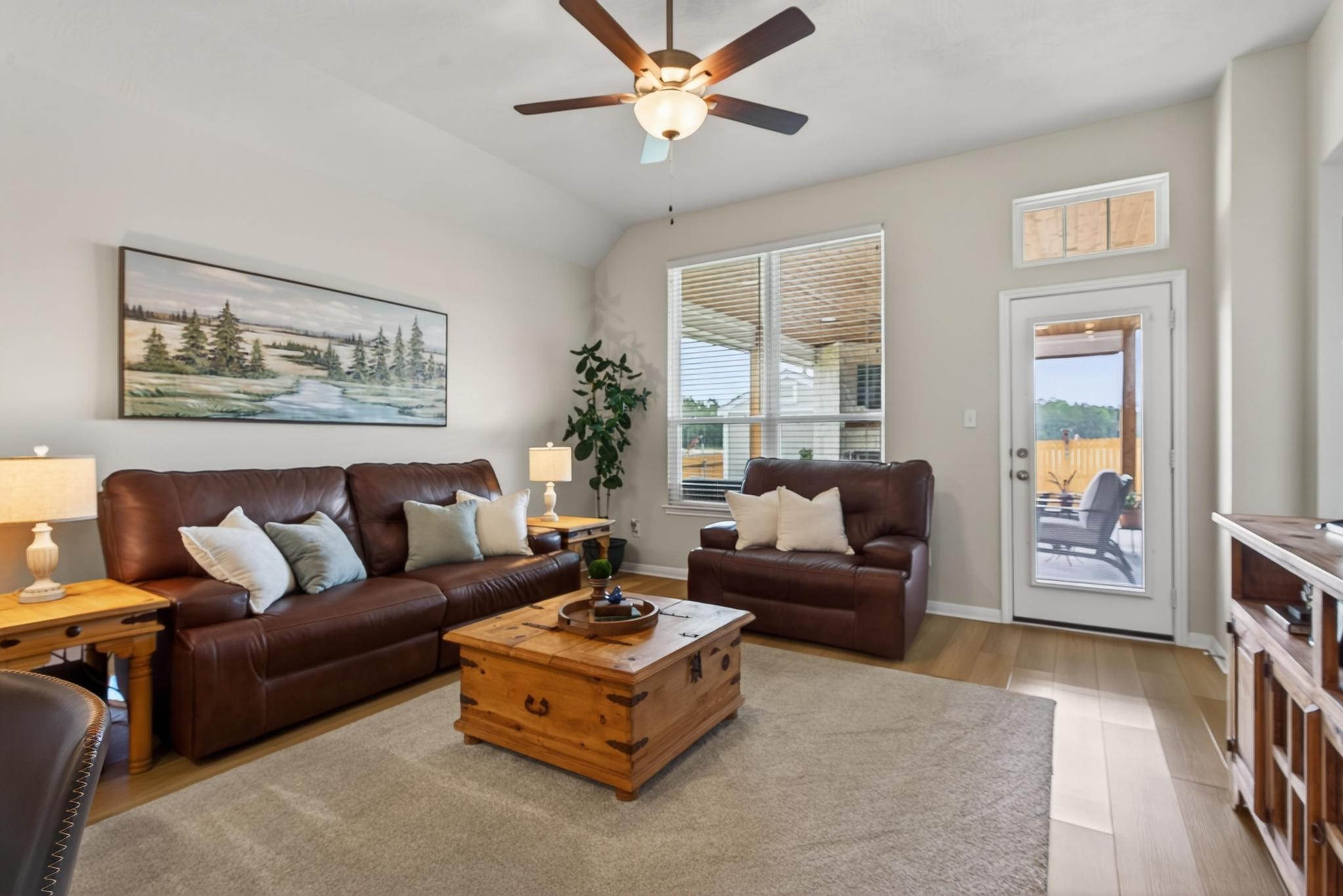 136 Worley Way Property Photo 16
