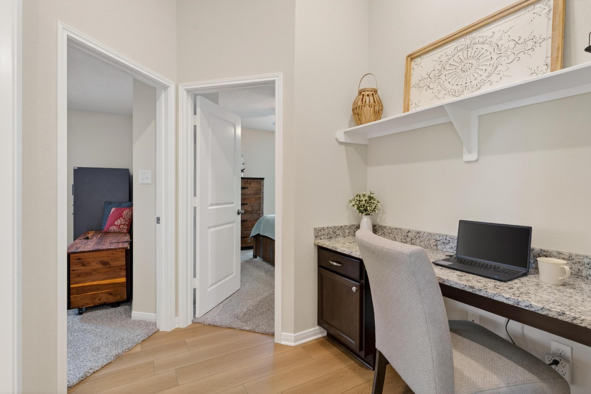 136 Worley Way Property Photo 19