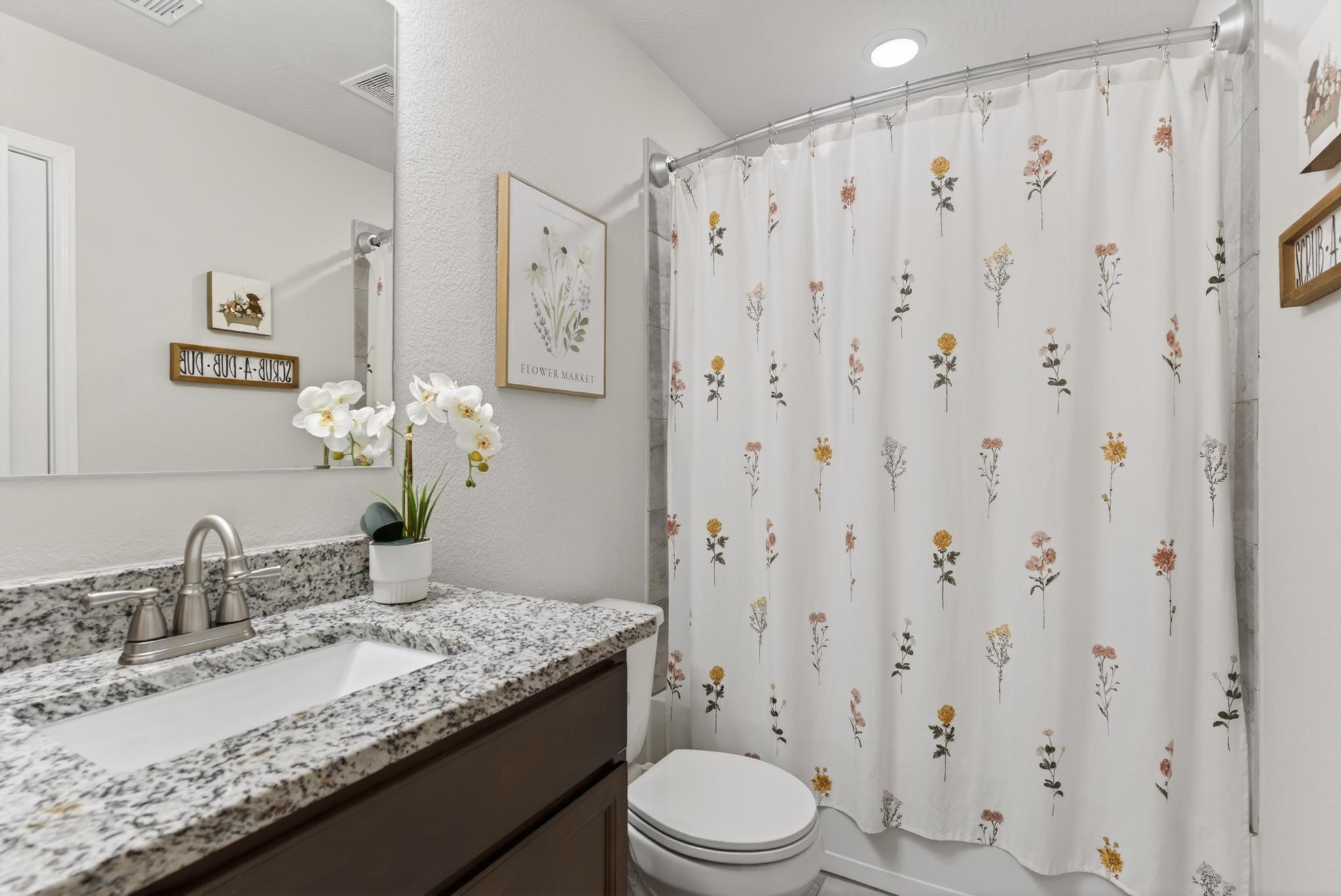 136 Worley Way Property Photo 23