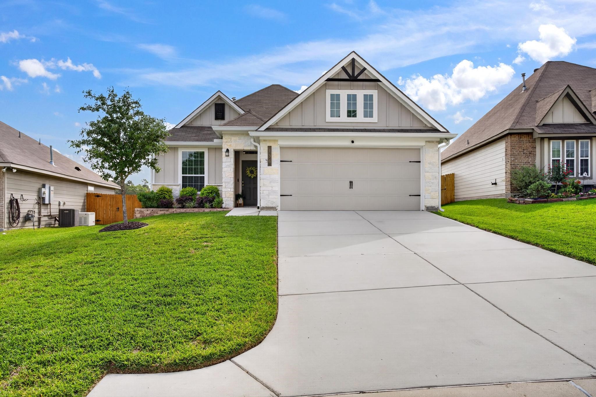 136 Worley Way Property Photo 42