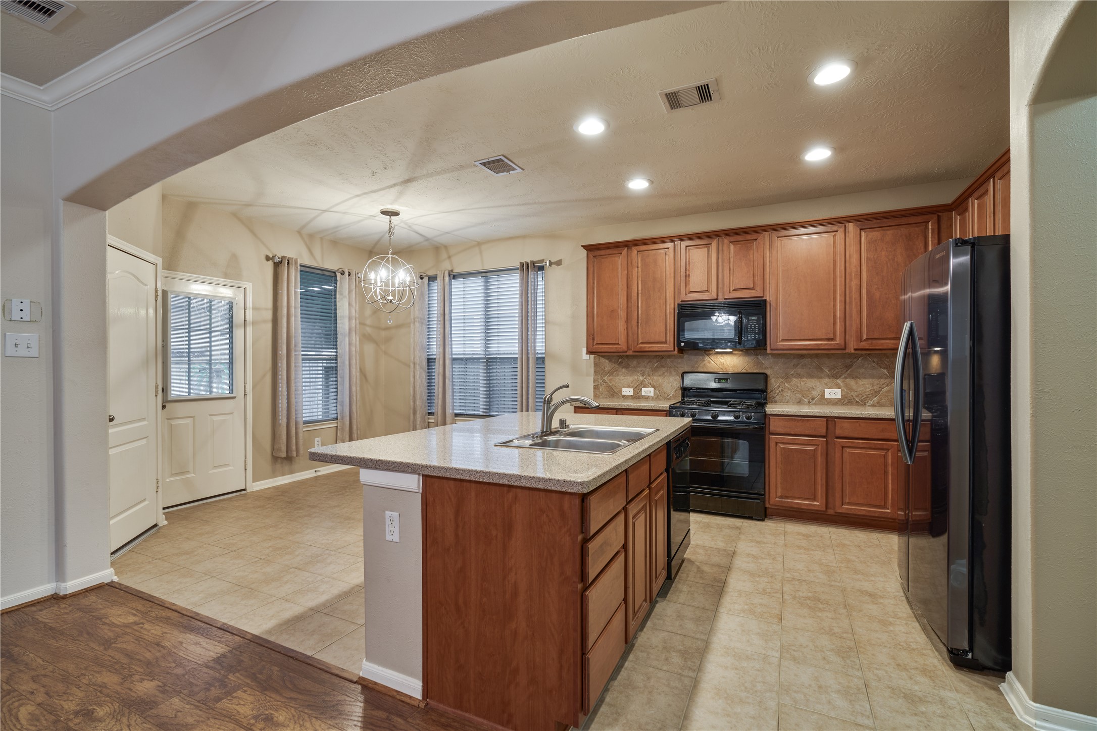 17250 Lafayette Hollow Lane Property Photo 8