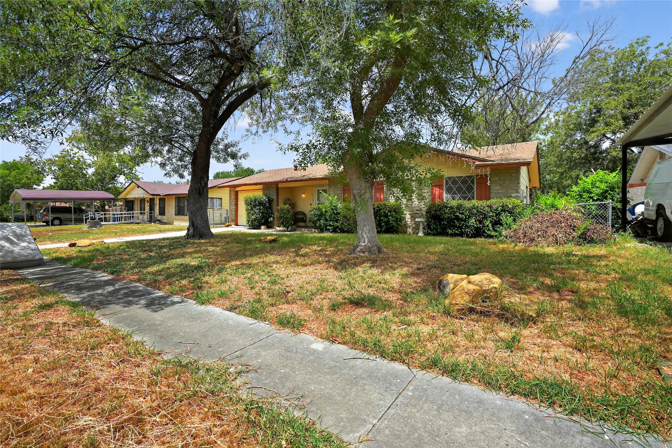 7207 Glen Point Property Photo 4