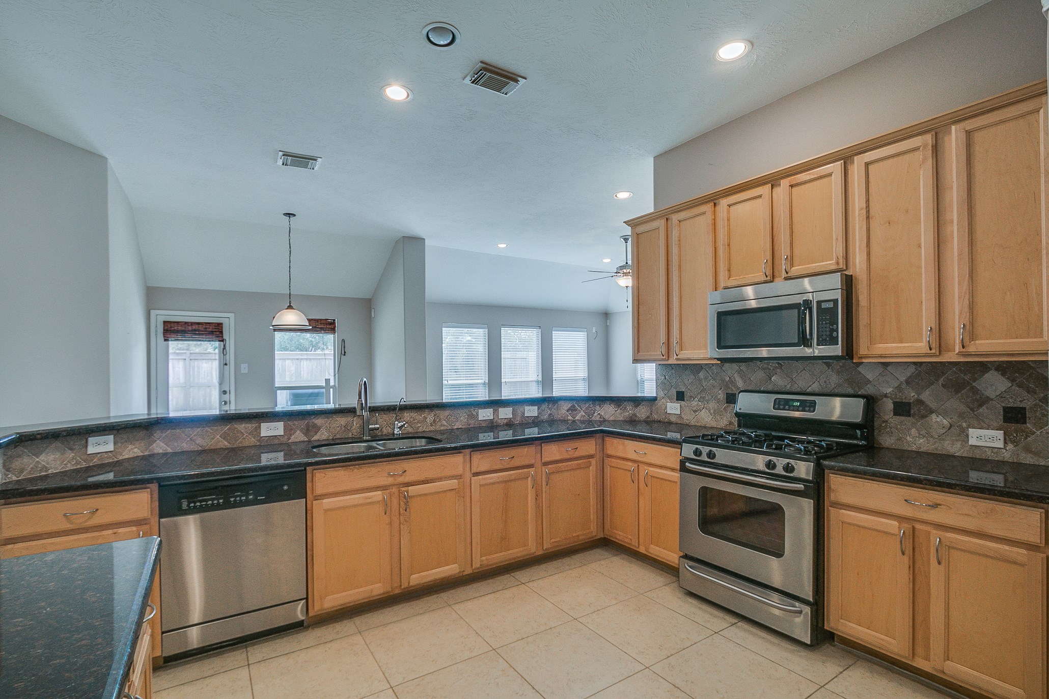 10914 Tattershall Lane Property Photo 8