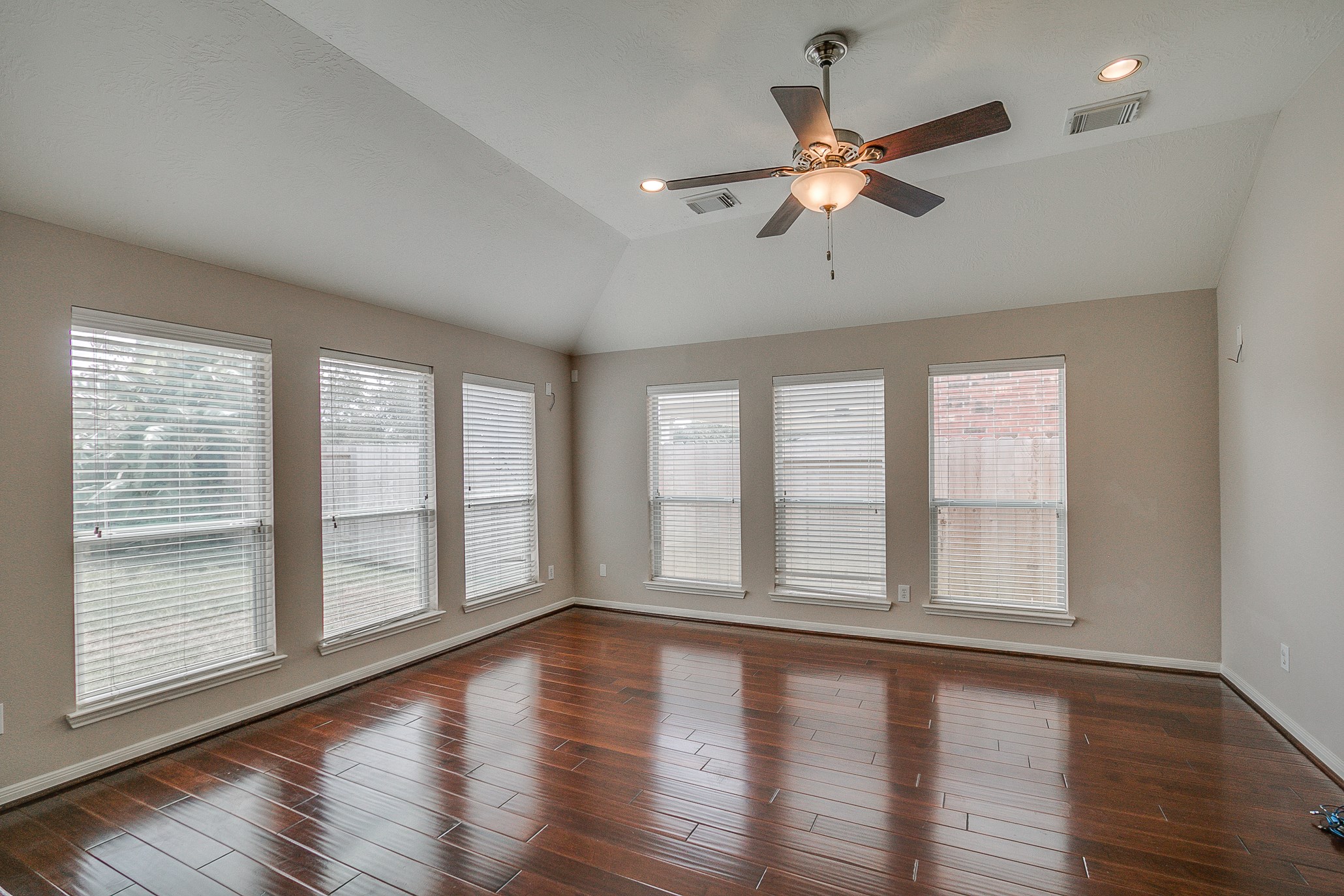 10914 Tattershall Lane Property Photo 15