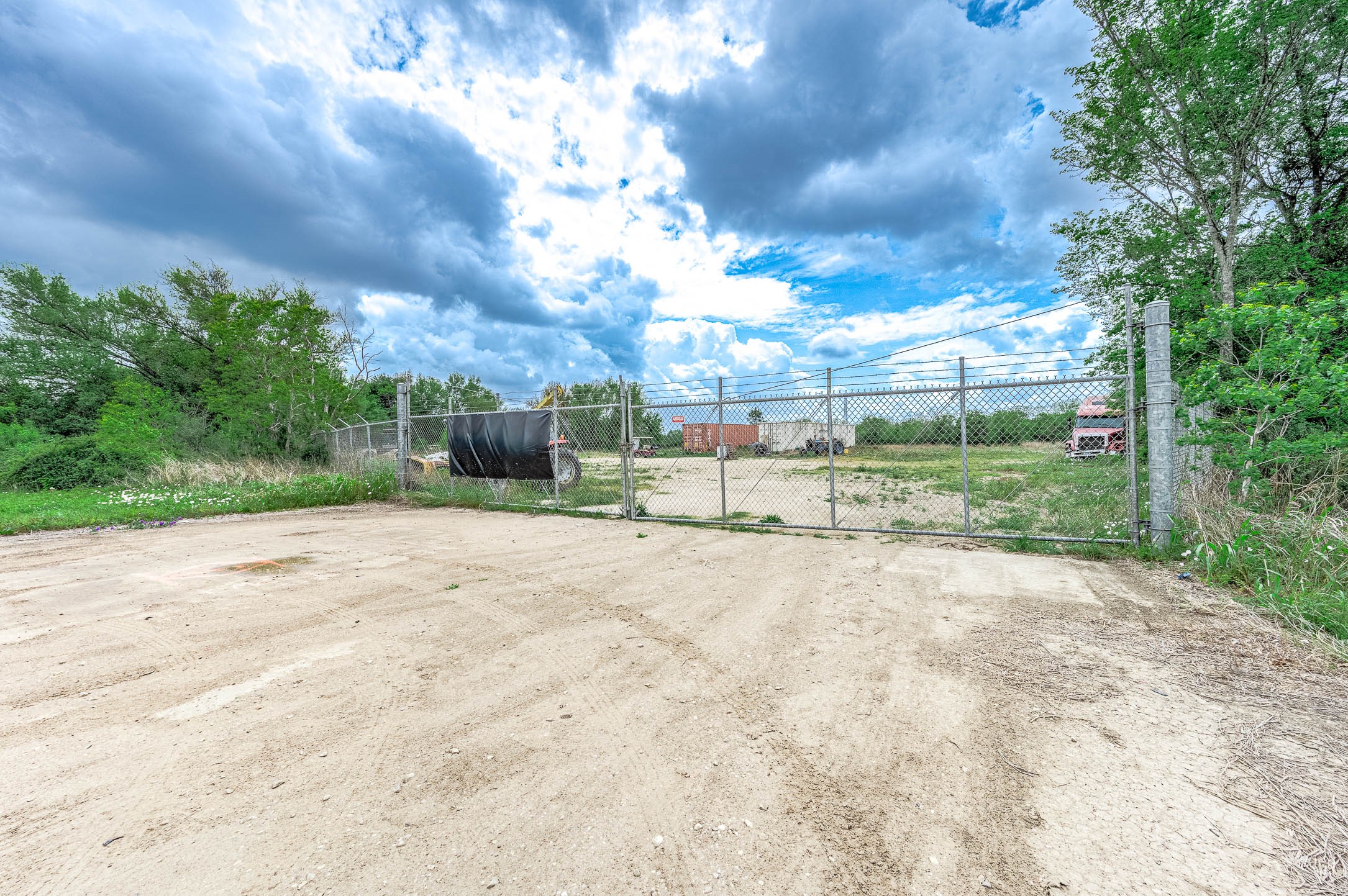 22652 Highway 6 Property Photo 11