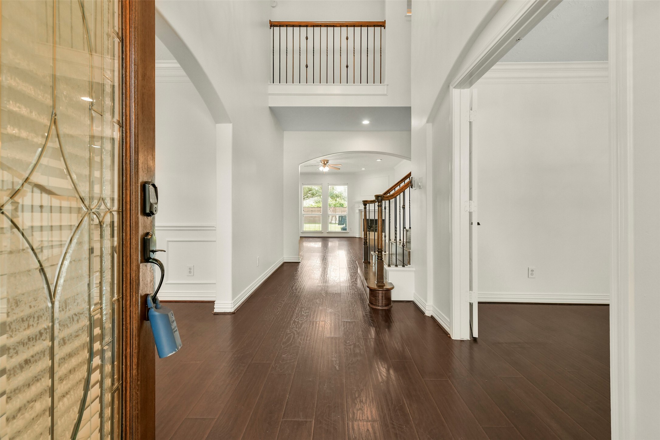 2806 Capecrest Drive Property Photo 2