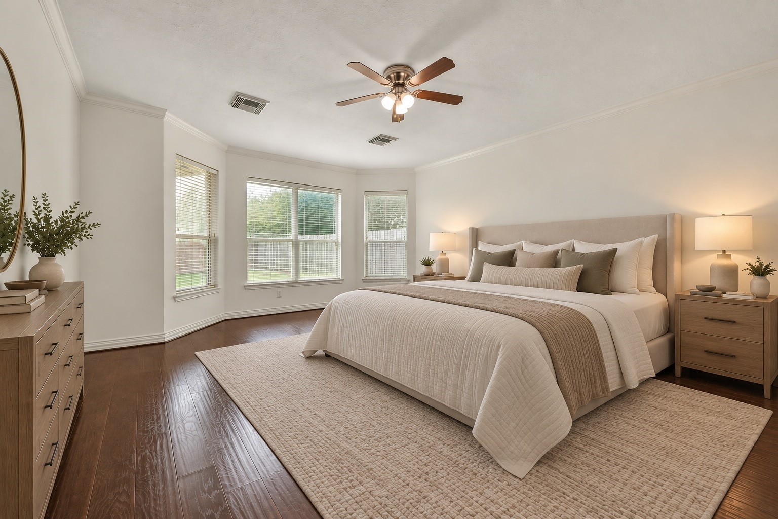 2806 Capecrest Drive Property Photo 11