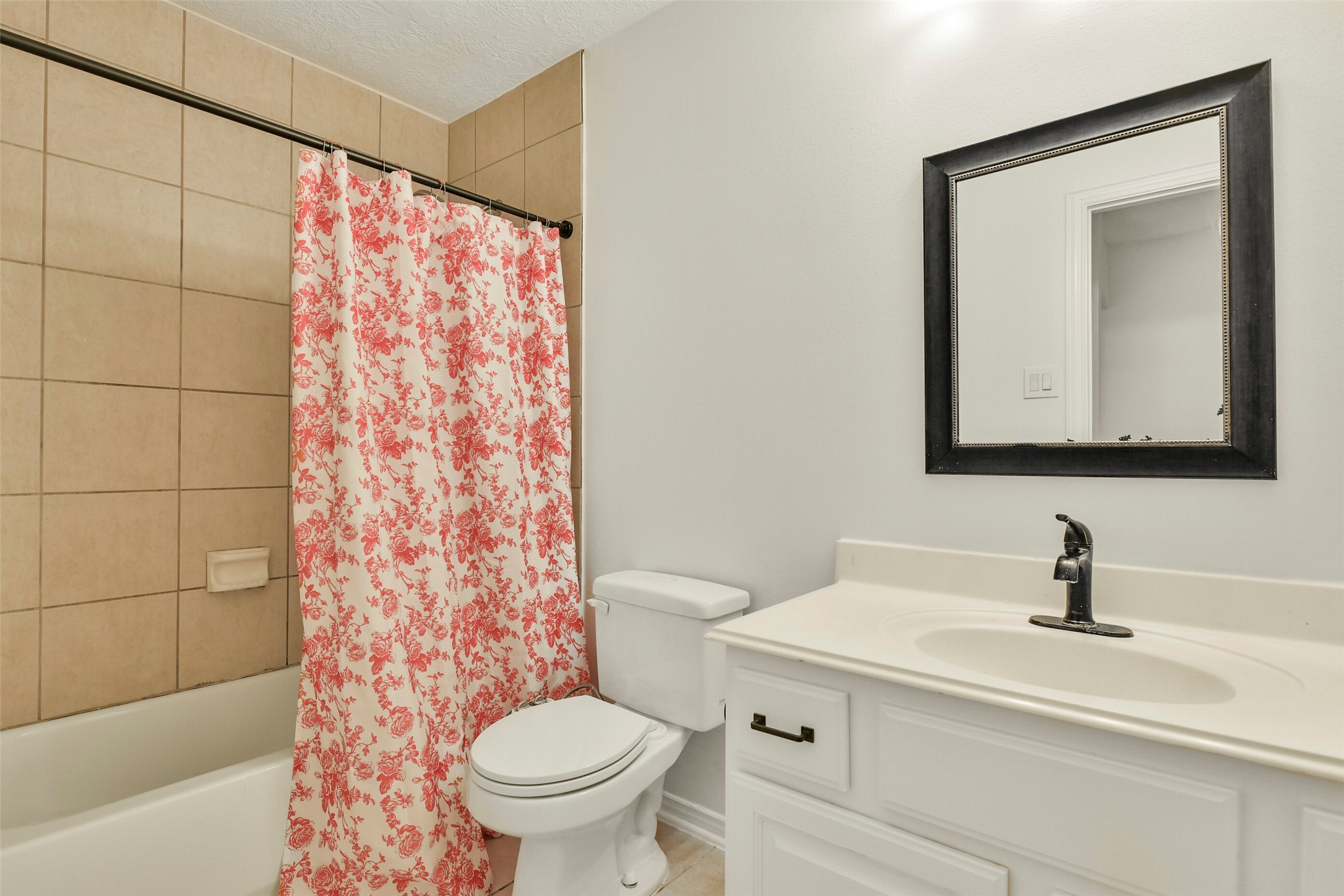 2806 Capecrest Drive Property Photo 22