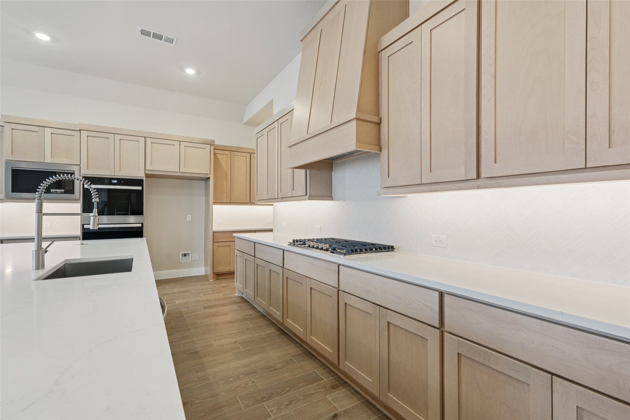 1211 Berry Brook Drive Property Photo 7