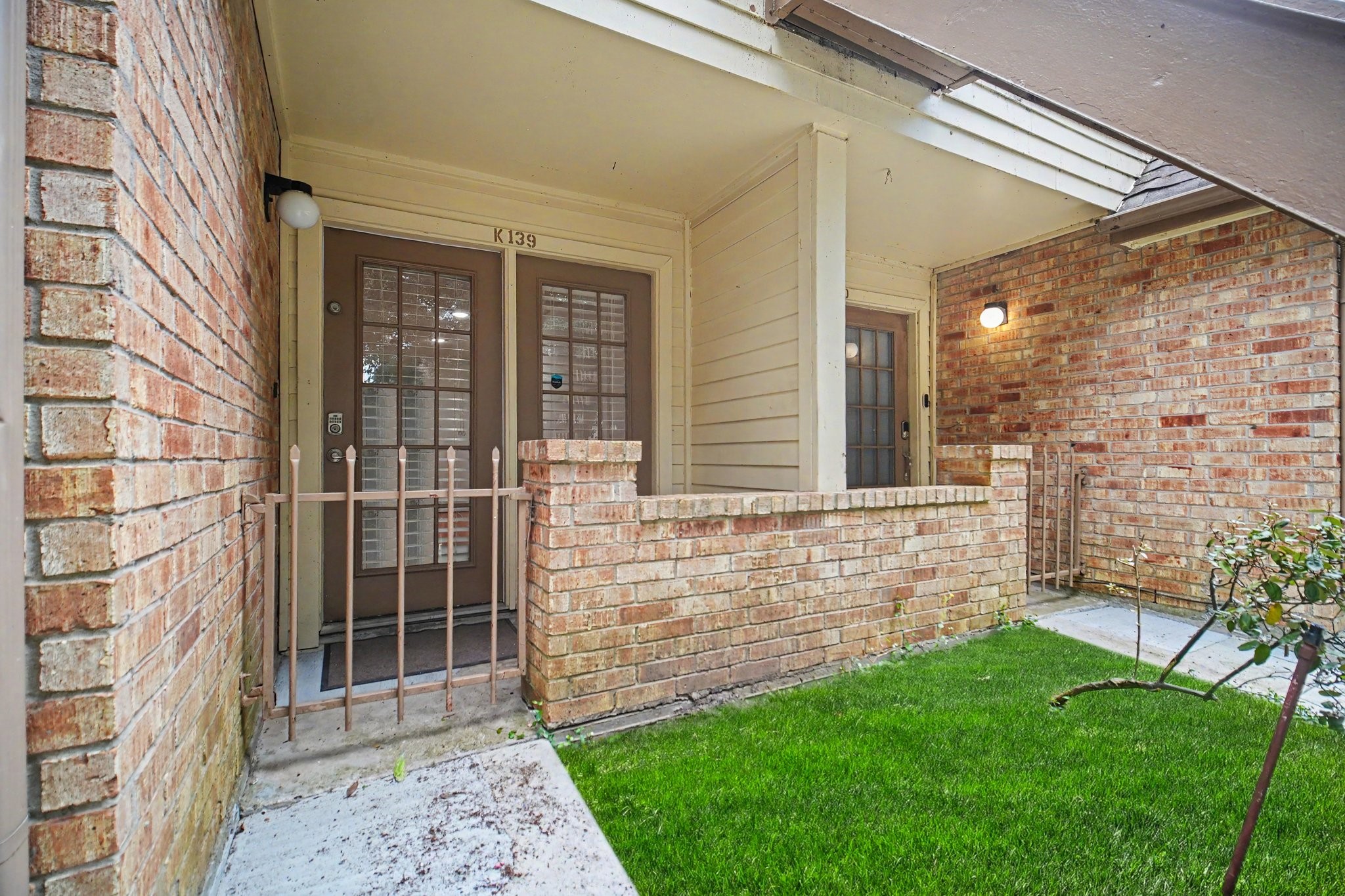 2425 Holly Hall Street 139 Property Photo 13