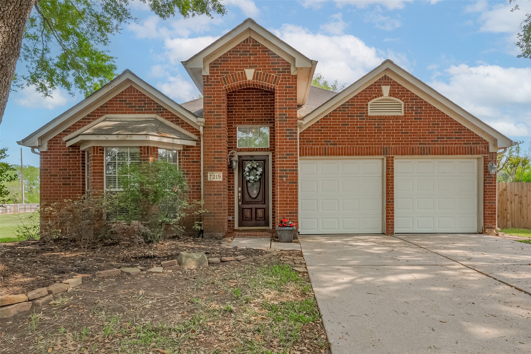 7219 Shadyside Circle Property Photo