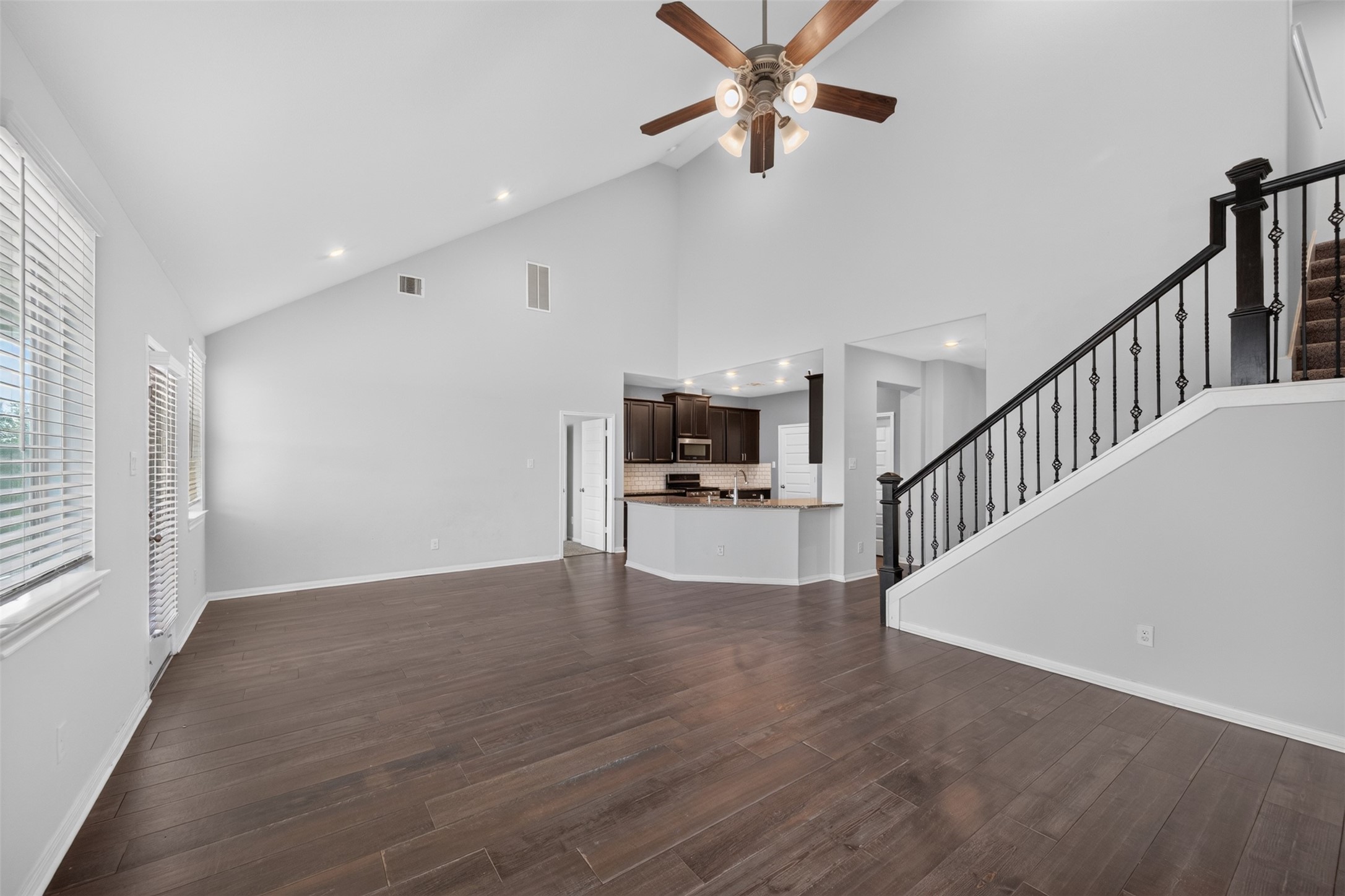 10505 Clouds Rest Drive Property Photo 9