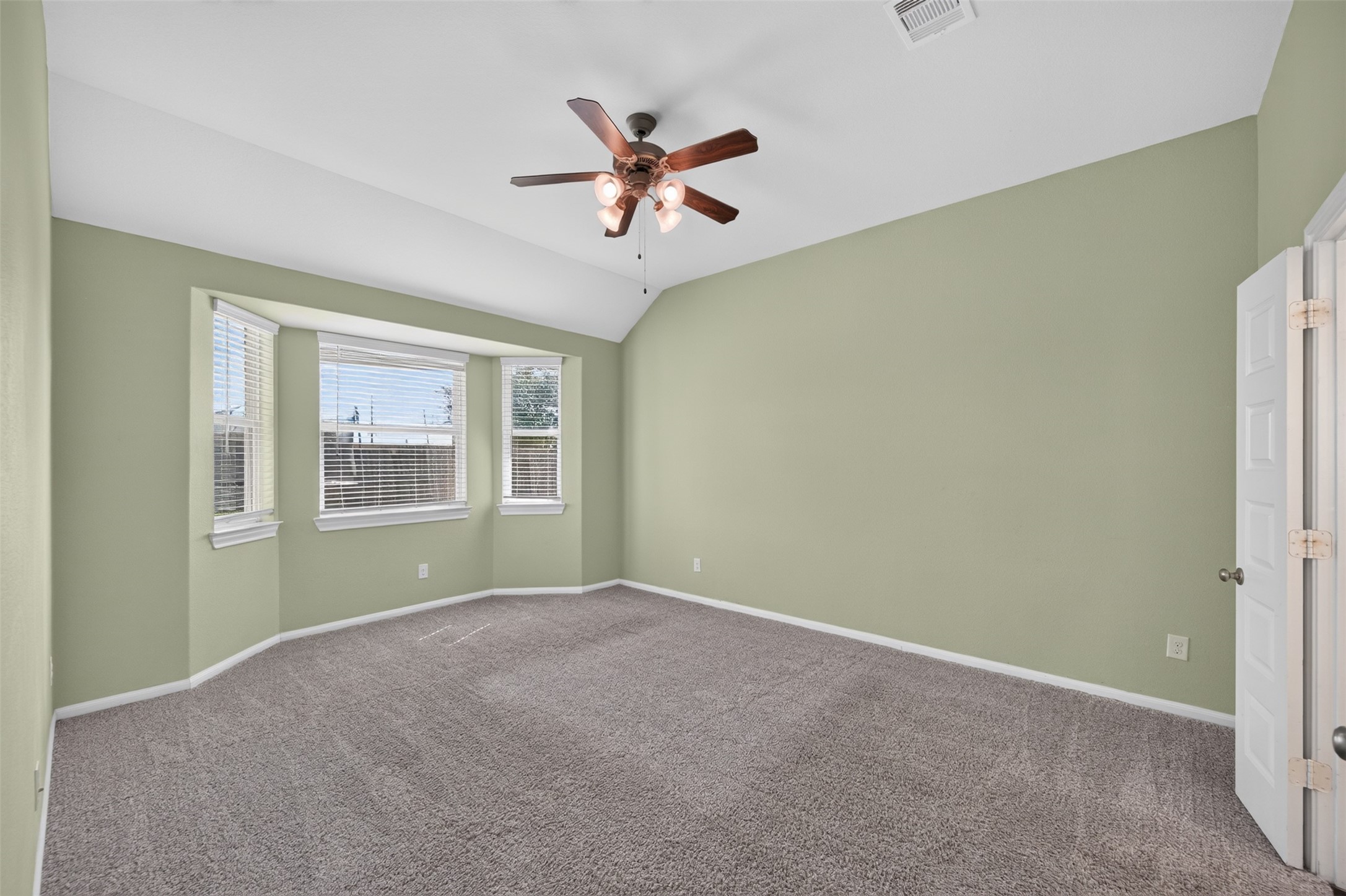10505 Clouds Rest Drive Property Photo 18