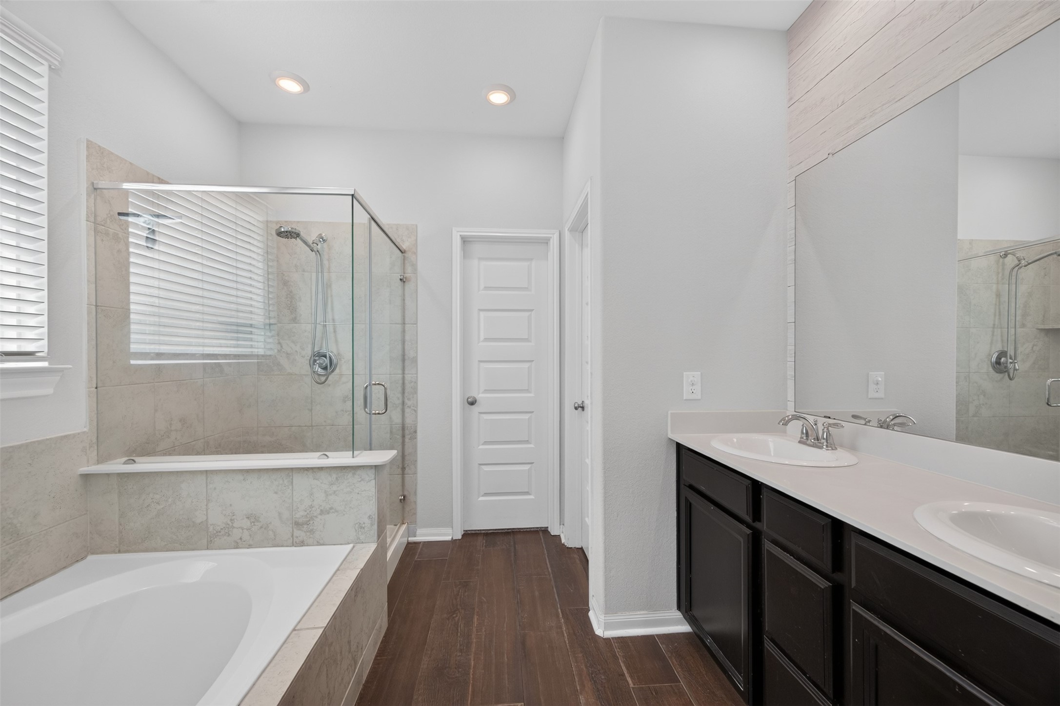 10505 Clouds Rest Drive Property Photo 20