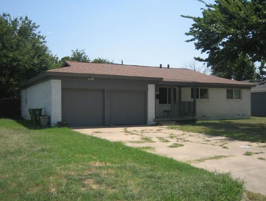 2716 Cedar Park Boulevard Property Photo 1