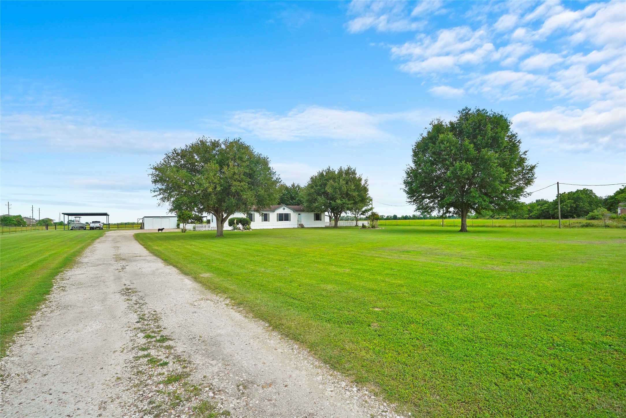 16070 Warren Ranch Road Property Photo 2