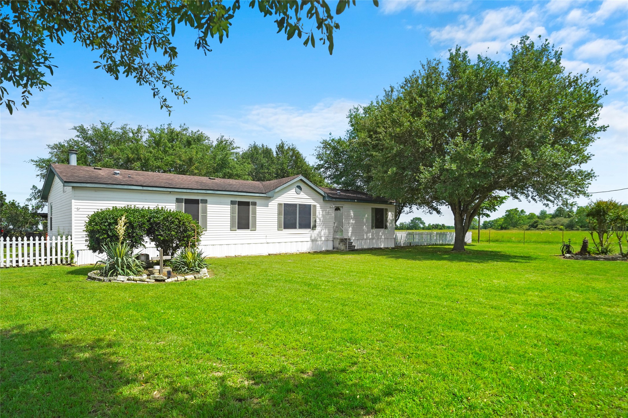 16070 Warren Ranch Road Property Photo 11