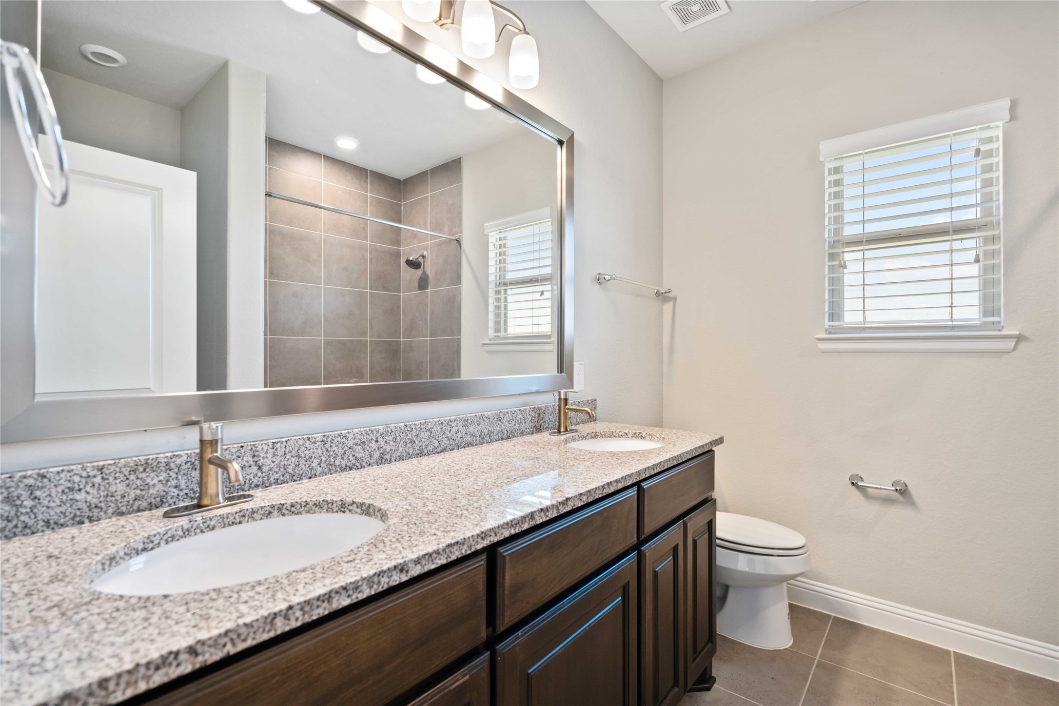 2710 Big Vine Court Property Photo 22