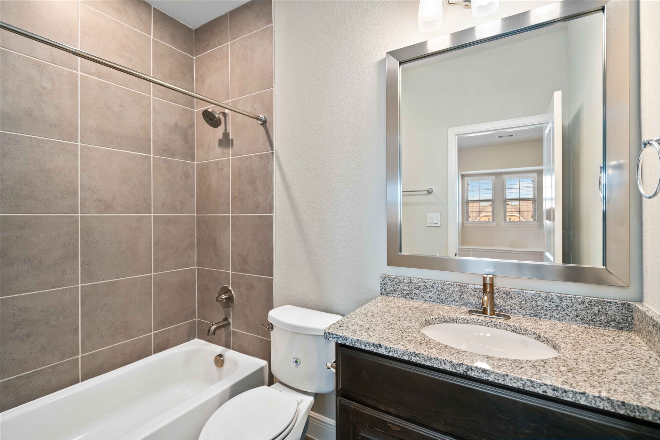 2710 Big Vine Court Property Photo 26