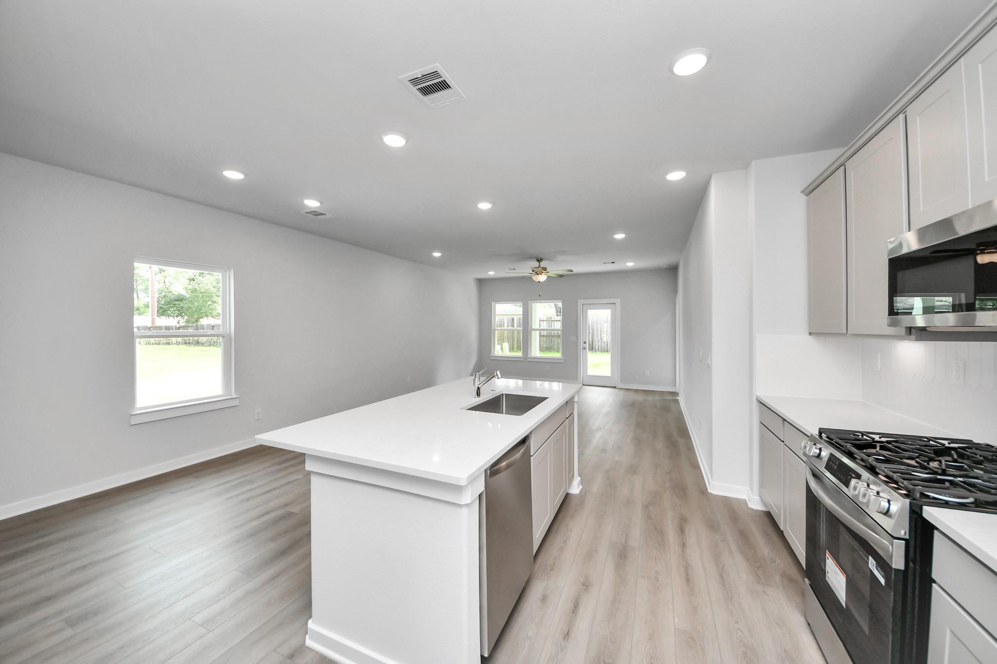 248 Harlingen Drive, Magnolia Tx 77354 Property Photo 8