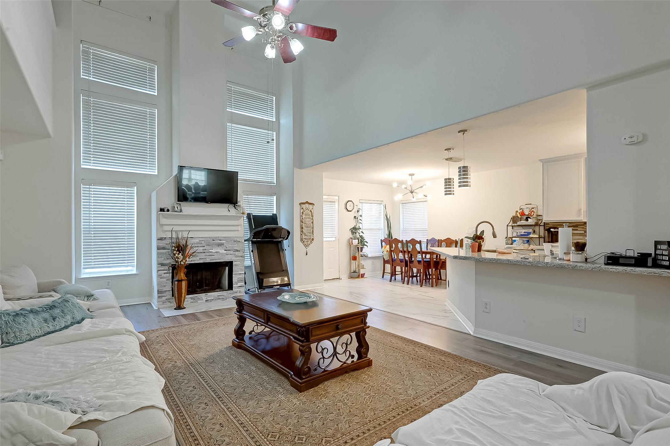 3822 Willow Stone Court Property Photo 4