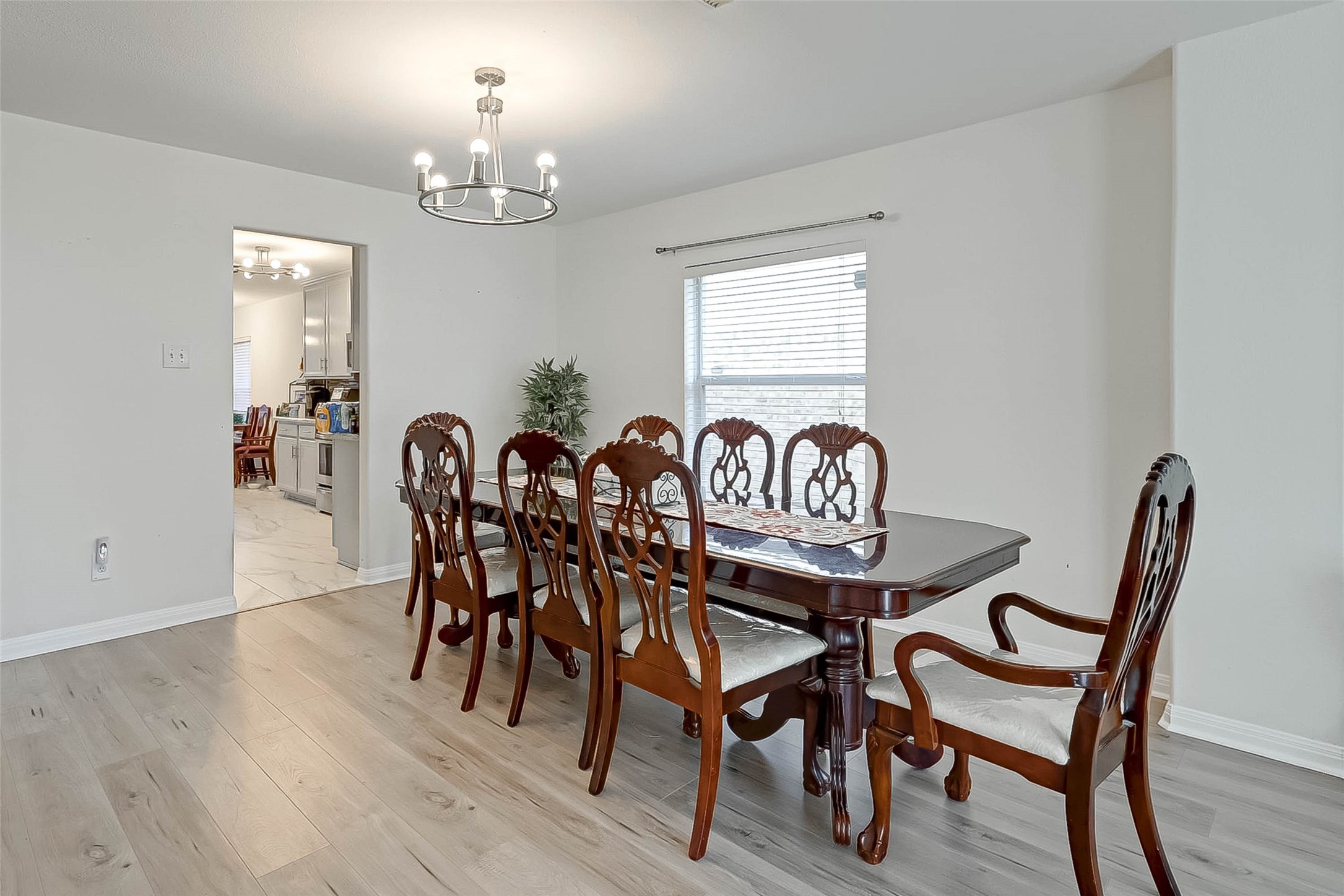 3822 Willow Stone Court Property Photo 6