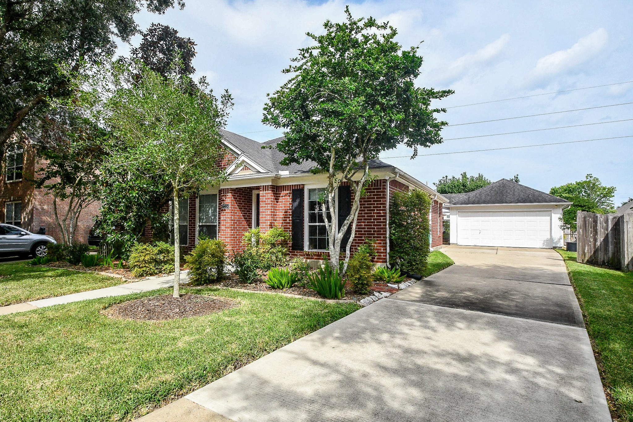 2314 Barton River Court Property Photo 2