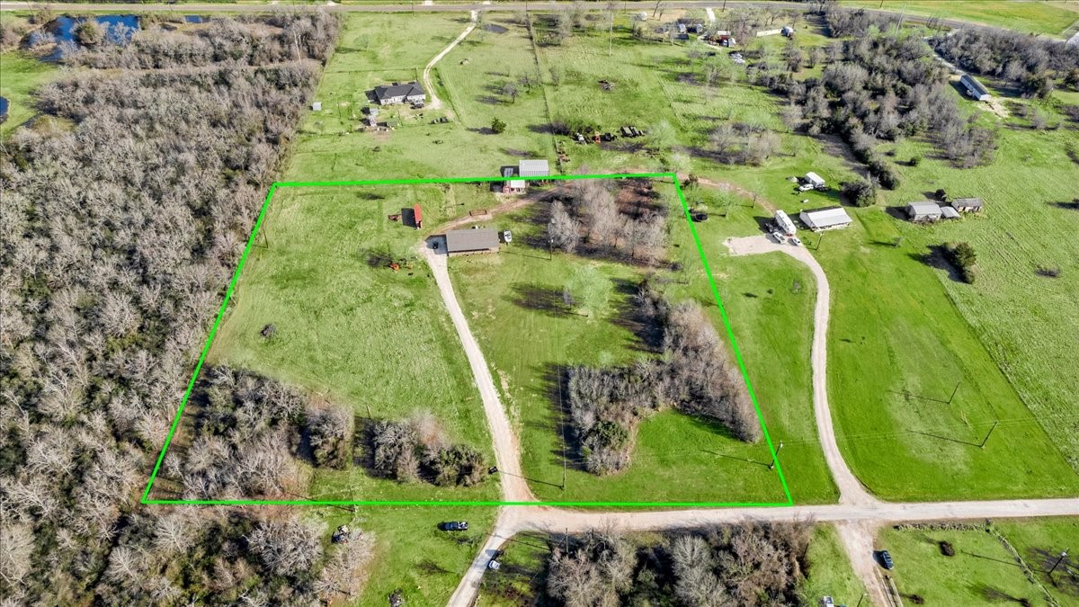 8874 Fm 1696 Road Property Photo
