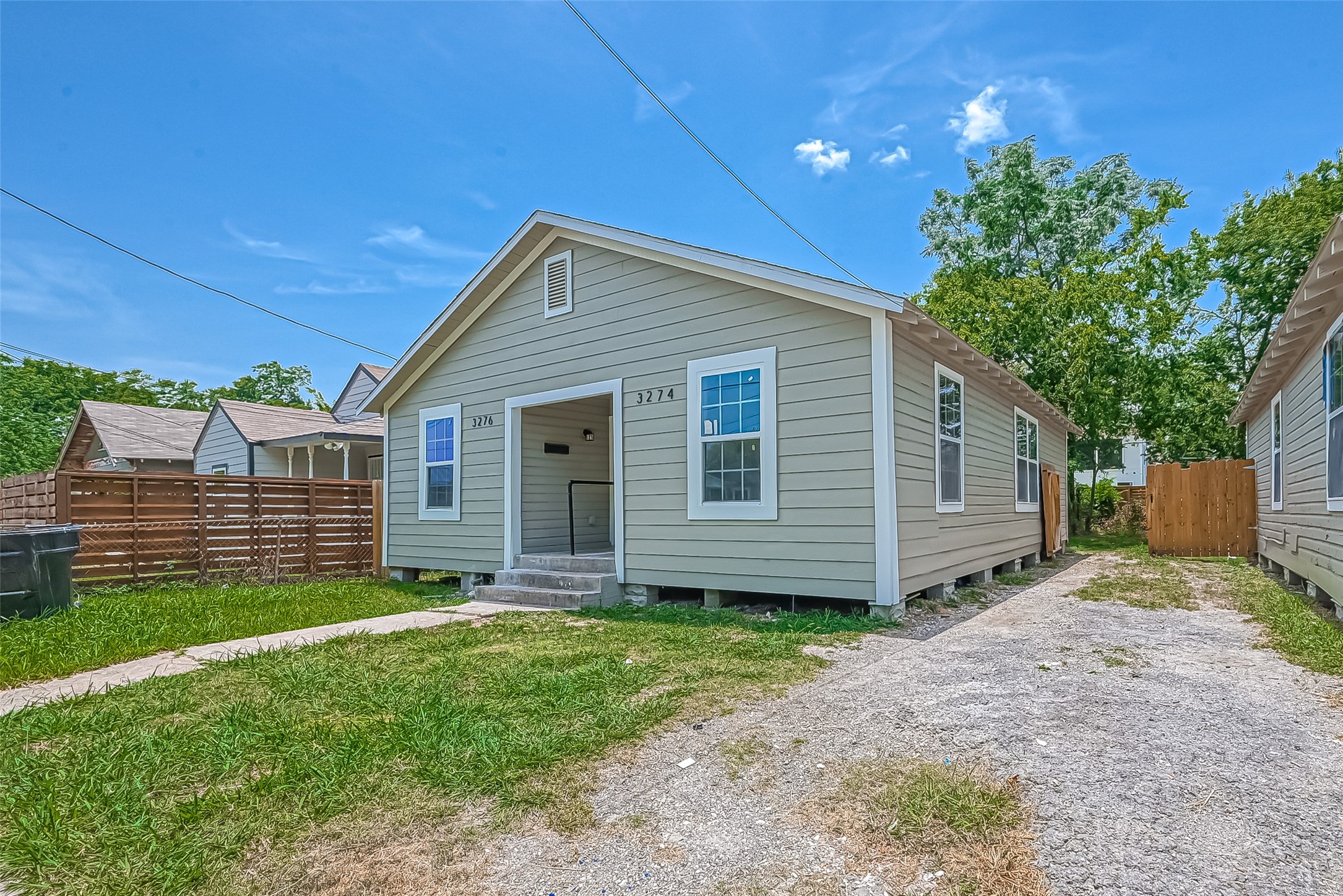 3270 Reeves Street A Property Photo 6