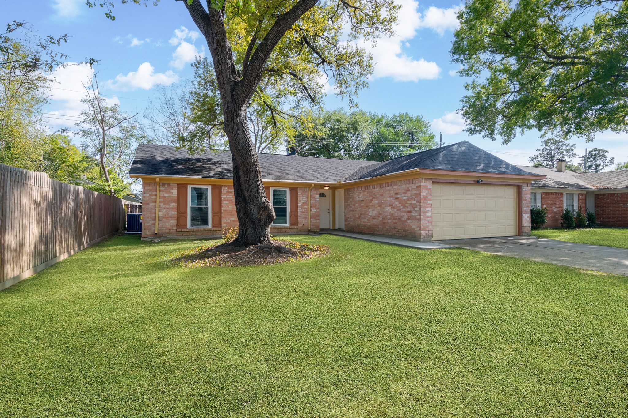 2510 Marble Falls Drive Property Photo 1
