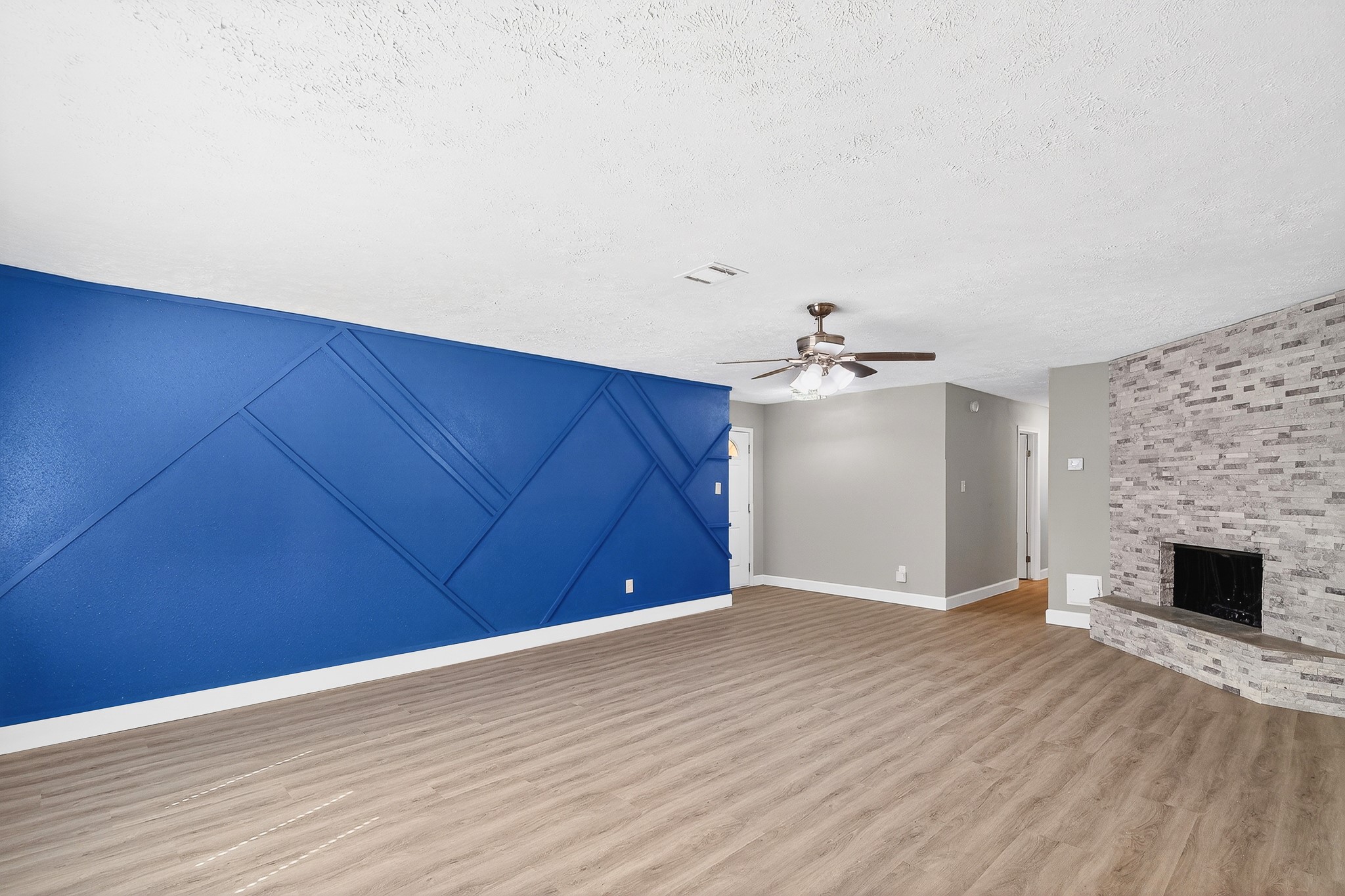 2510 Marble Falls Drive Property Photo 4