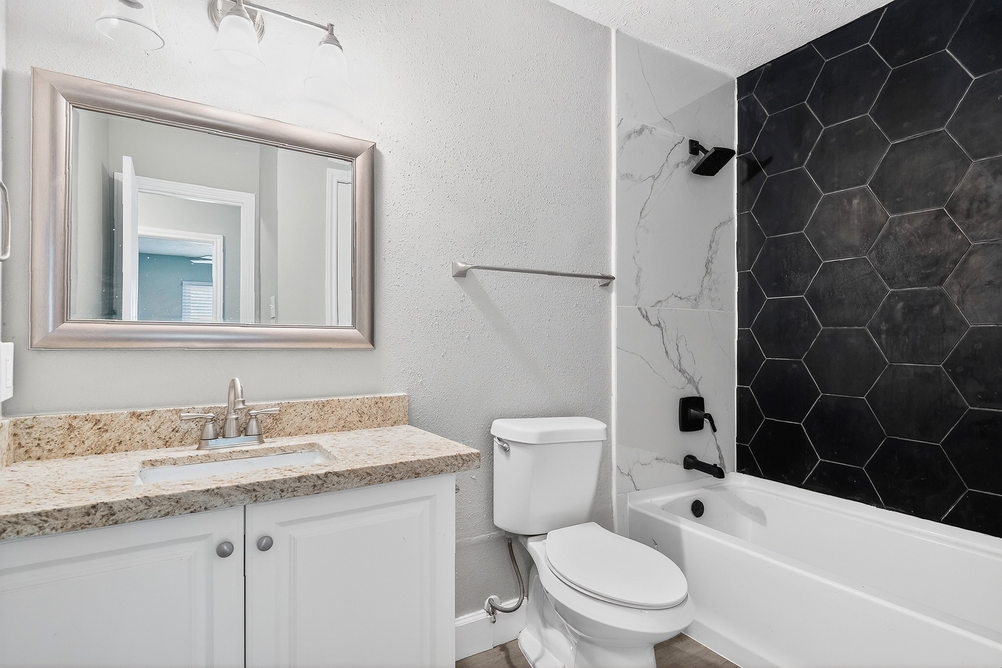 2510 Marble Falls Drive Property Photo 18