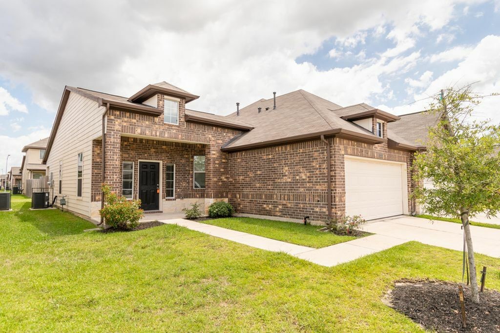 12231 Maura Lane Property Photo 1