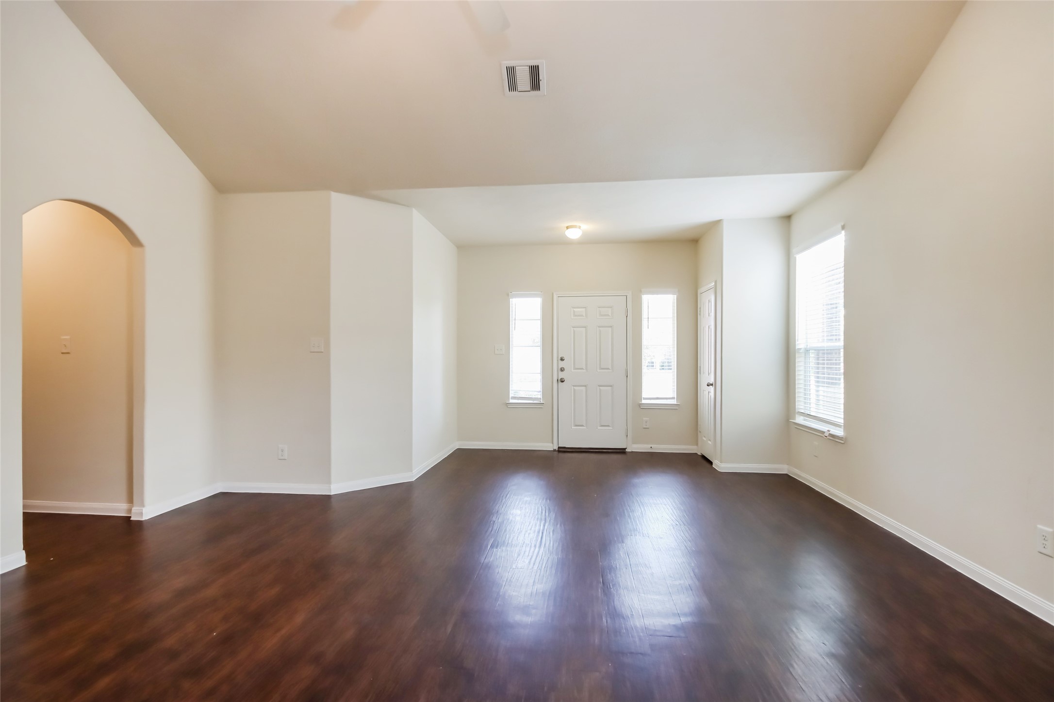 12231 Maura Lane Property Photo 7