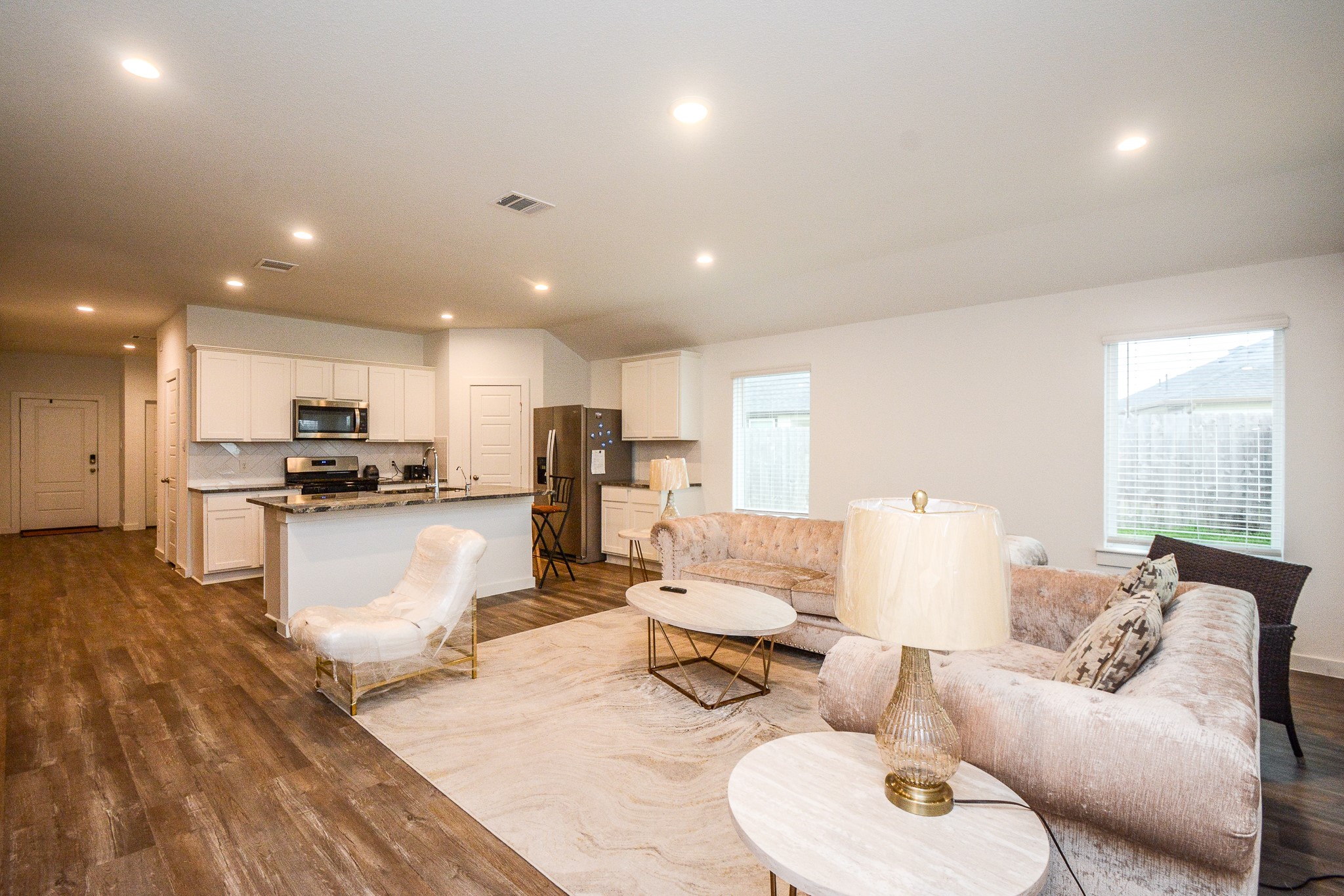 1111 Desert Willow Drive Property Photo 3