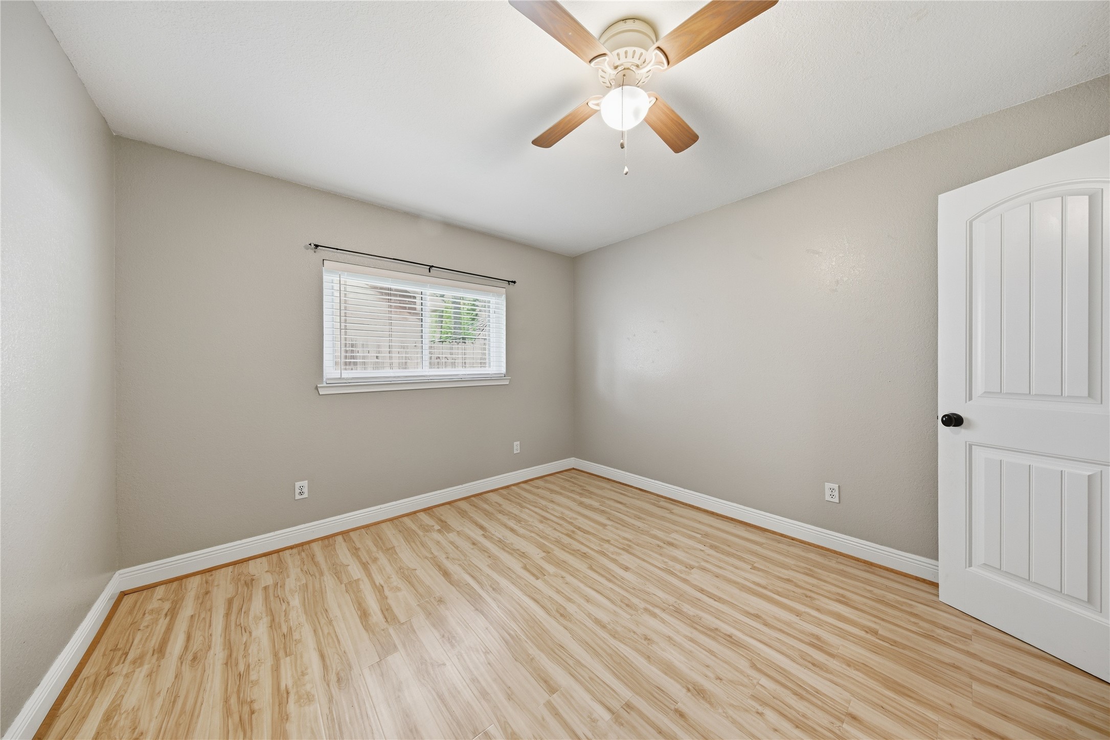 13506 Spring Court Property Photo 29