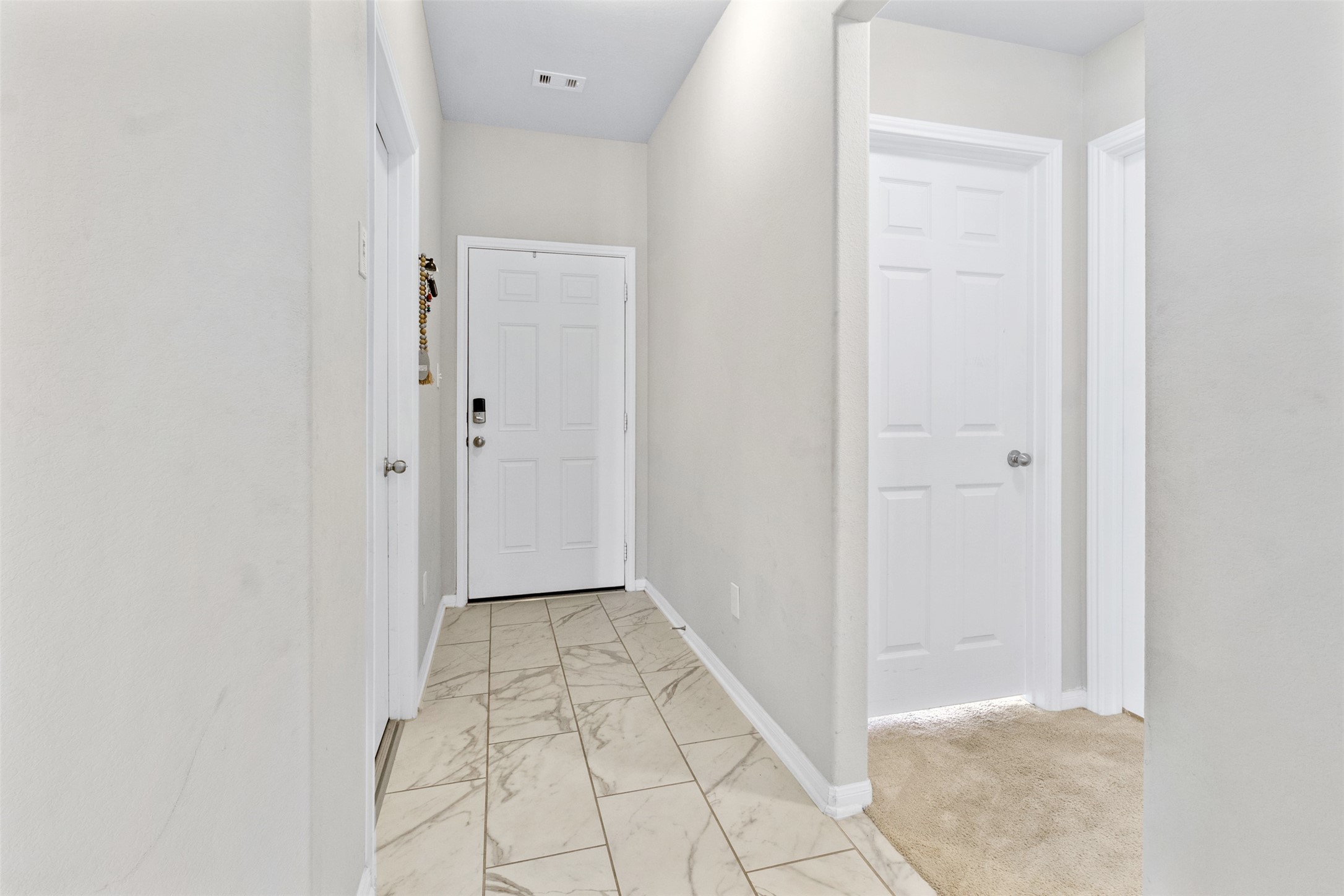 2906 Silverhorn Lane Property Photo 7