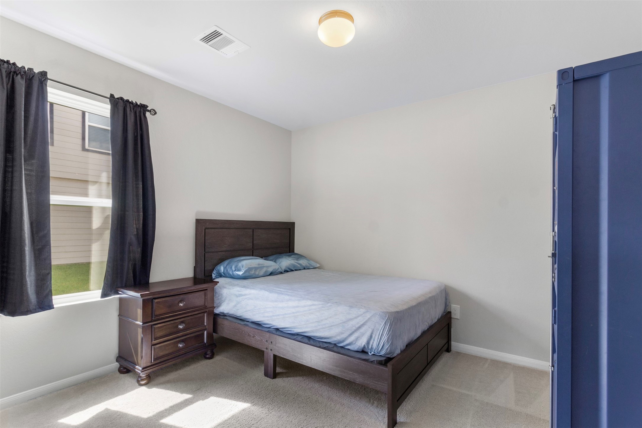 2906 Silverhorn Lane Property Photo 19