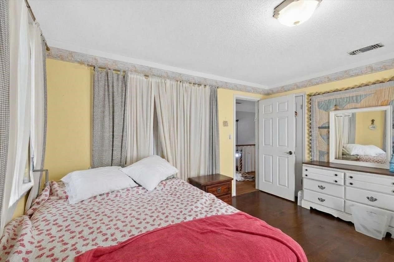 16610 Bahama Way Property Photo 23