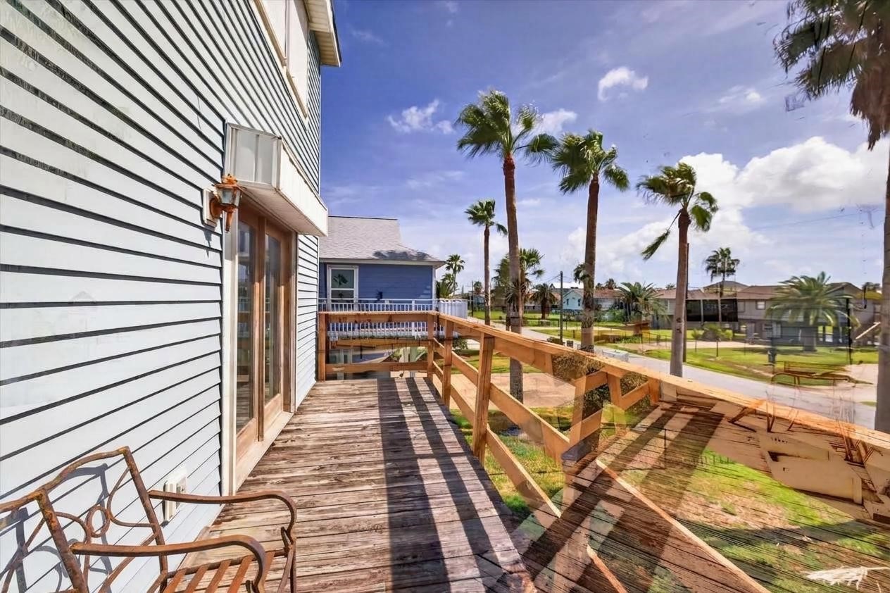 16610 Bahama Way Property Photo 34