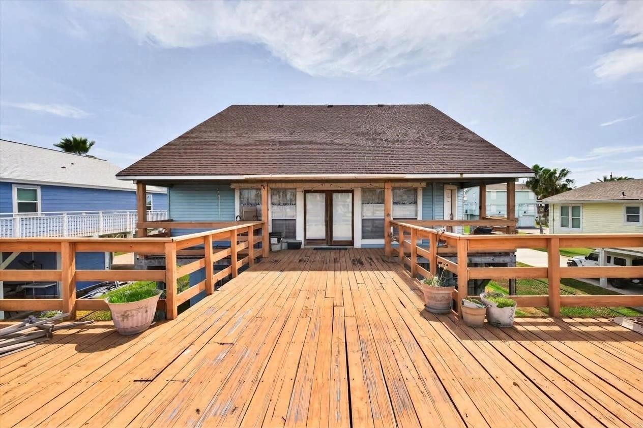16610 Bahama Way Property Photo 38