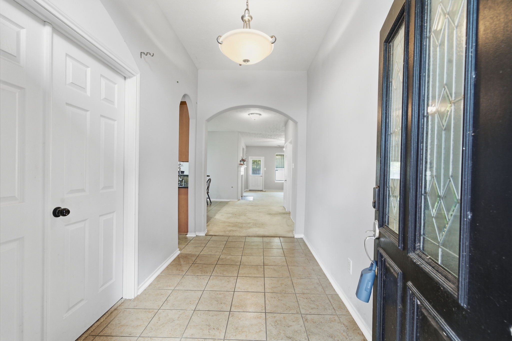 6714 Chester Oak Drive Property Photo 2